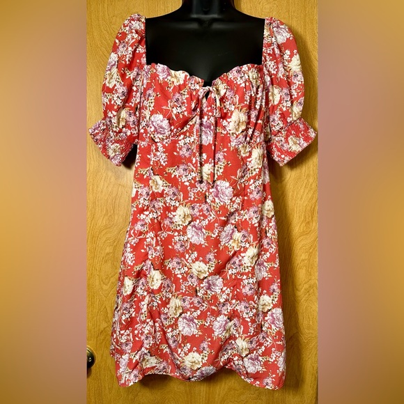Trixxi size medium floral dress - Picture 2 of 9